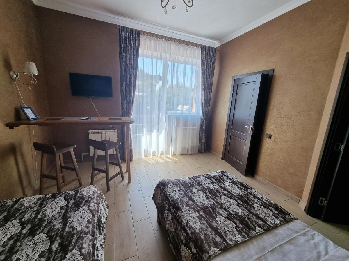 Ник Аэро Hotel Kharkov Luaran gambar
