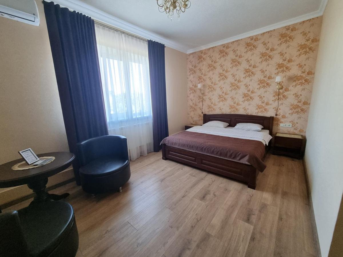 Ник Аэро Hotel Kharkov Luaran gambar