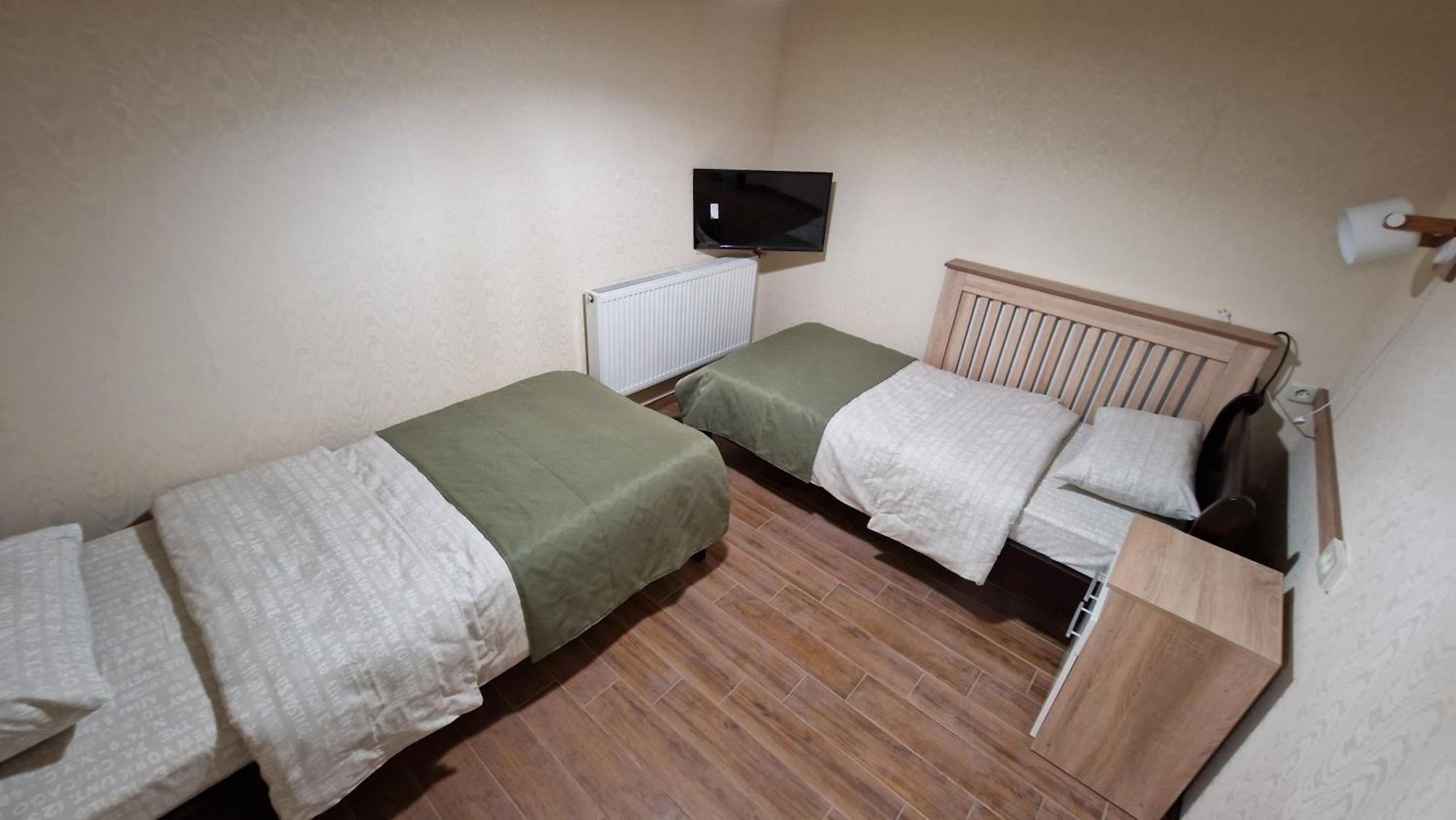 Ник Аэро Hotel Kharkov Bilik gambar