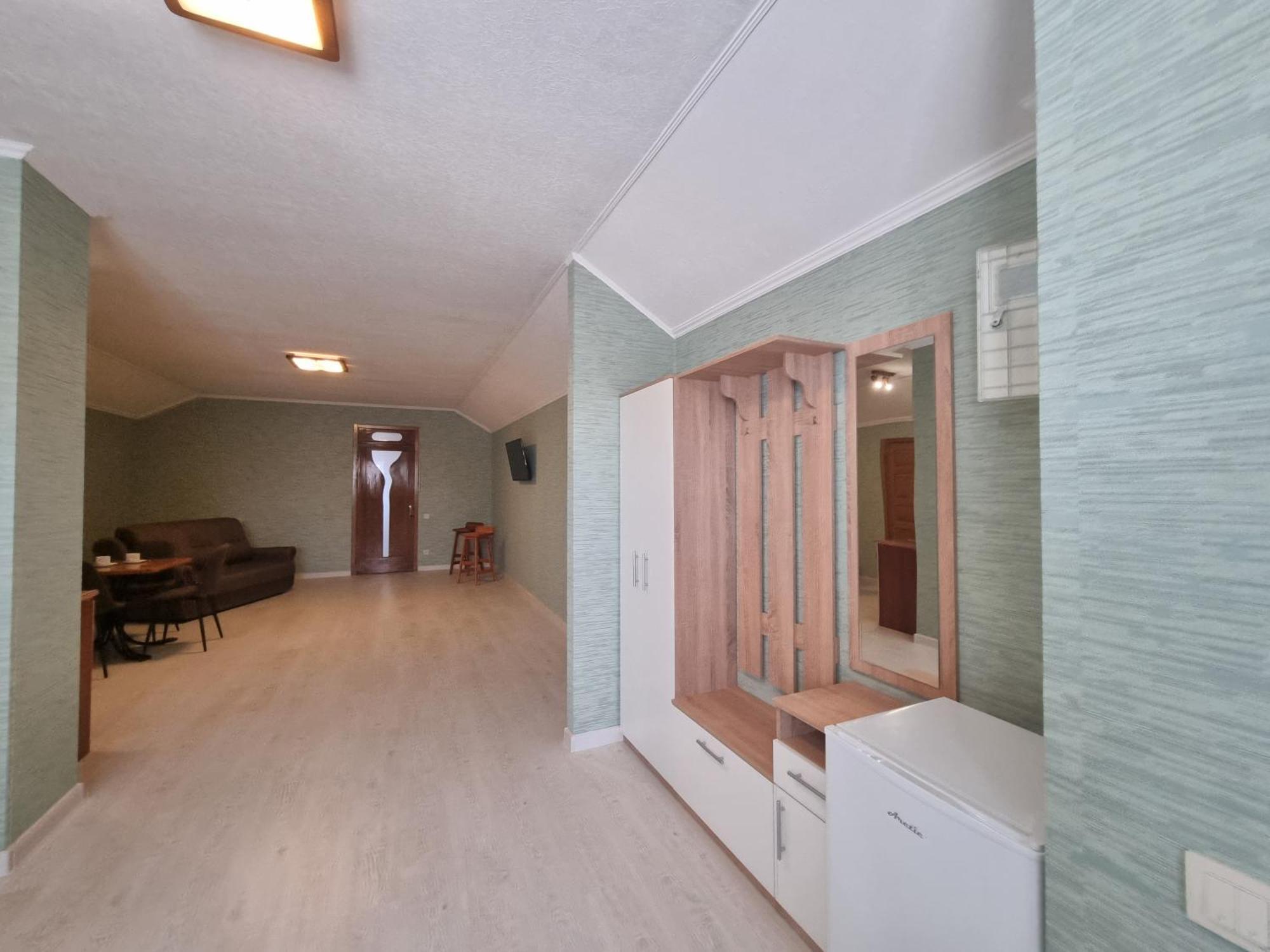 Ник Аэро Hotel Kharkov Bilik gambar